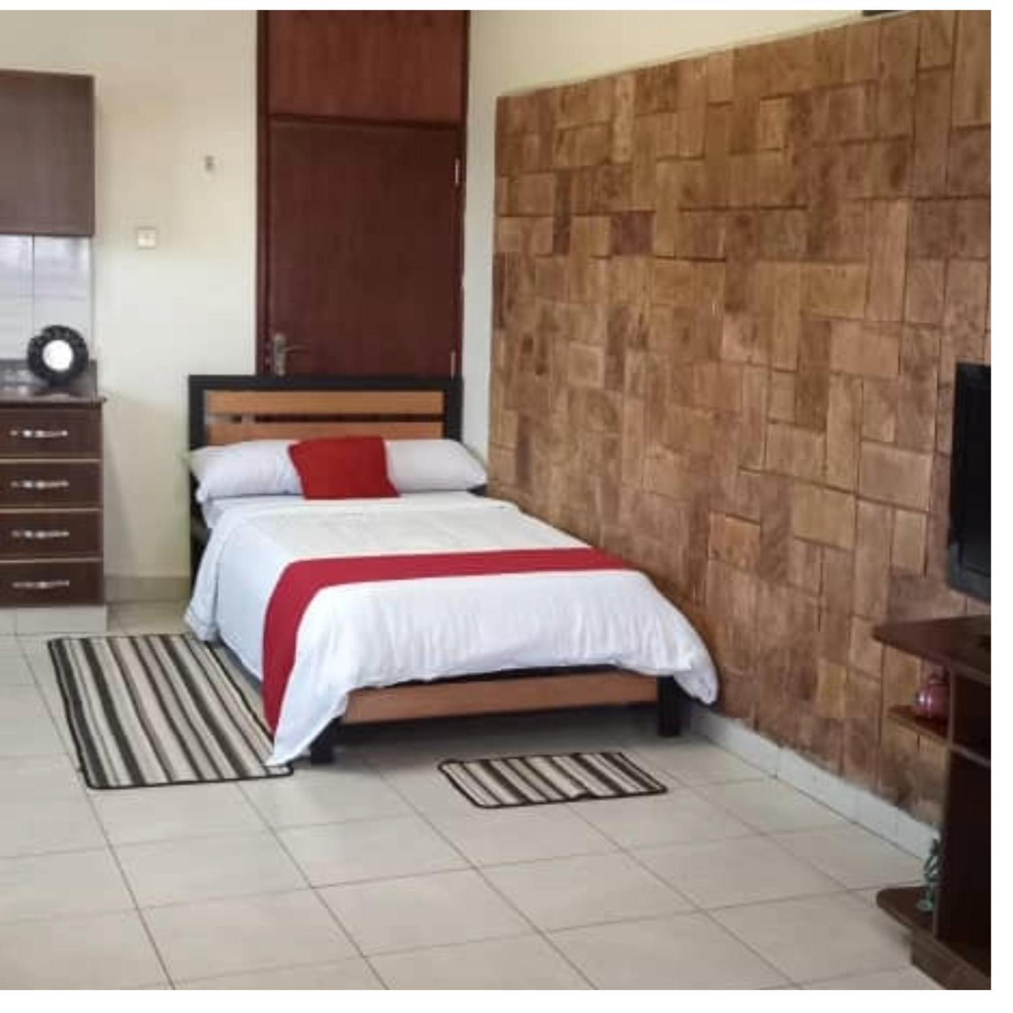 The Abode Apartments Lake View & Breakfast Suite Near Beach Entebbe Exteriér fotografie