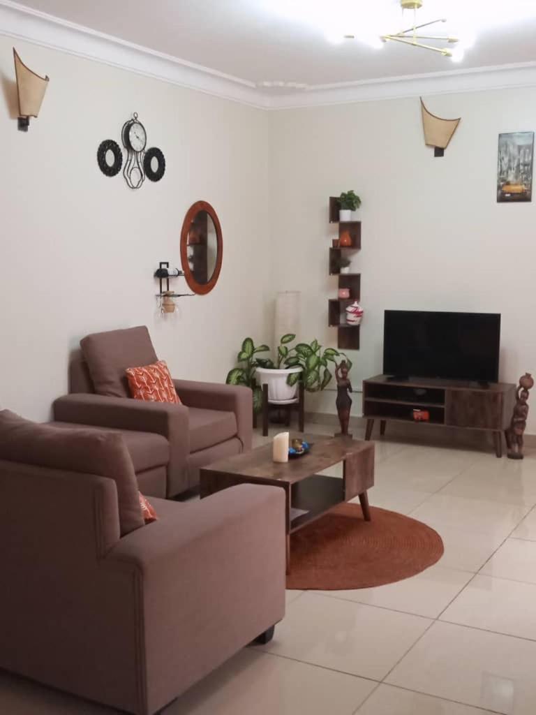 The Abode Apartments Lake View & Breakfast Suite Near Beach Entebbe Exteriér fotografie